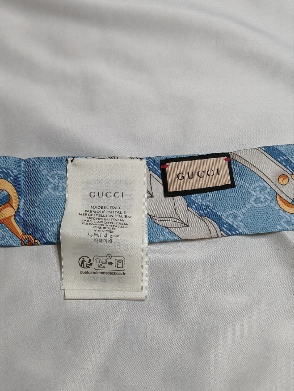 Gucci Blue Silk Twilly with Brown Tip and Equestrian Motif - Picture 3 of 3
